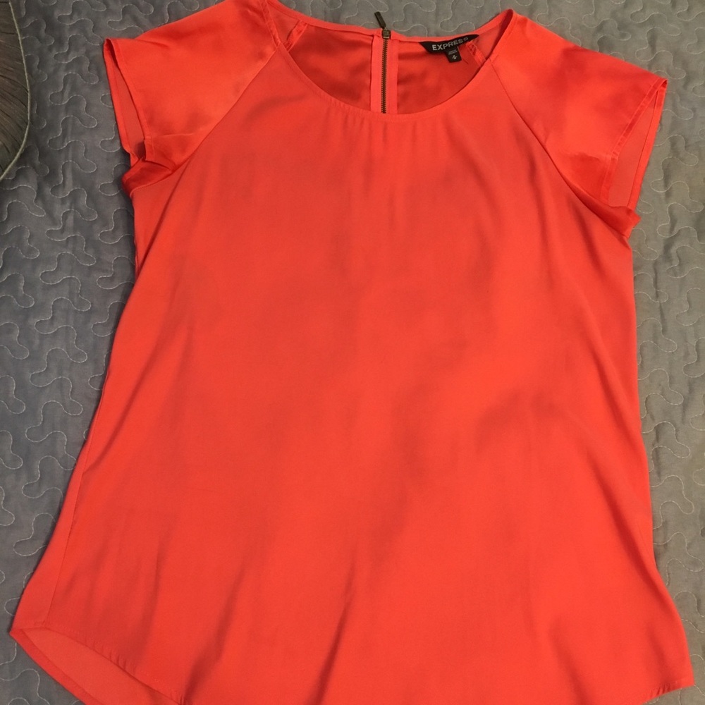 Size medium coral Express blouse